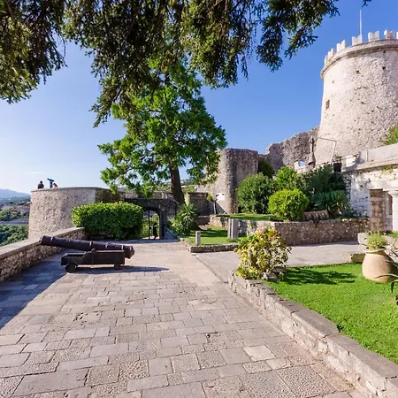 Jelena Delta * غييكا