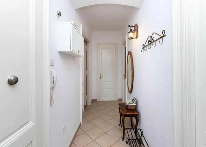 Jelena Delta Apartman